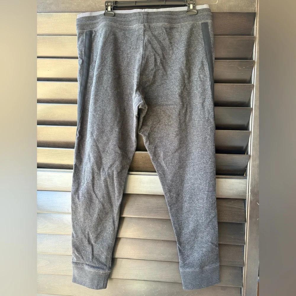Nike Large Cotton Dark Grey SweatPants Elastic Waist Tapered Draw String Pockets